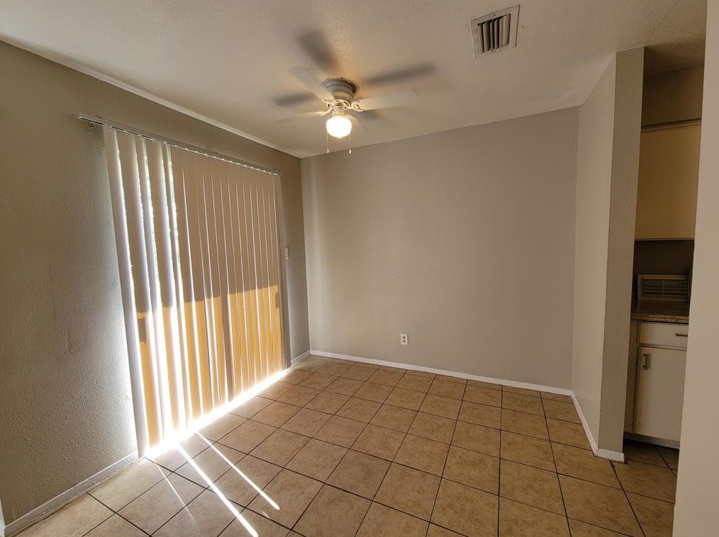 2202 16th Ave N #14, Texas City, TX 77590