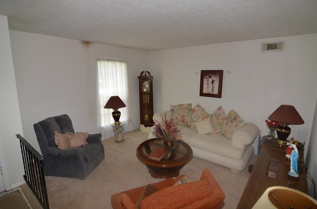 10815 Sagetrail Dr, Houston, TX 77089-3735