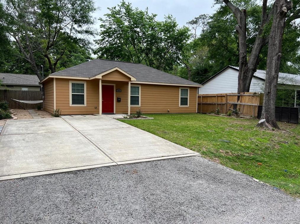 1016 Stevens Ave, Conroe, TX 77301