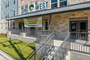 1200 W W Koenig Ln, Austin, TX 78756 - Photo 4