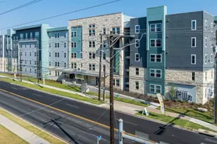 1200 W W Koenig Ln, Austin, TX 78756 - Photo 2