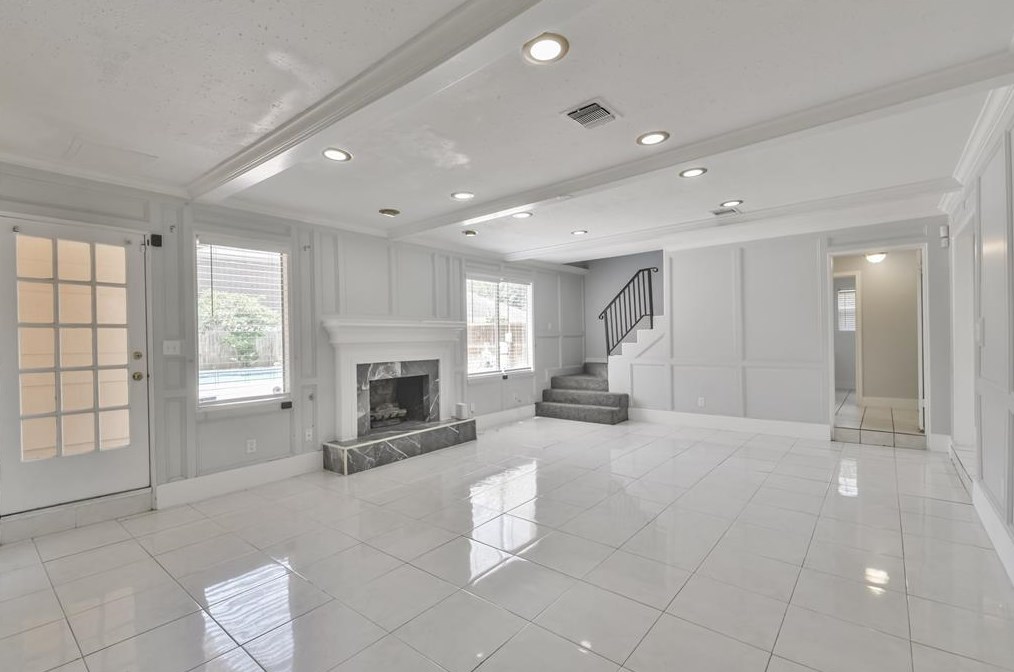 17519 Sugar Pne Dr, Houston TX 77090-2053 exterior