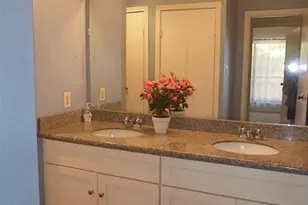 7900 N Stadium Dr, Houston, TX 77030 - Photo 4