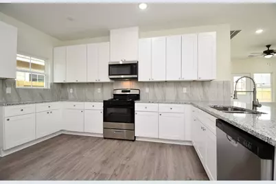 2815 Bowlin Leaf Lane, Houston, TX 77014 - Photo 18