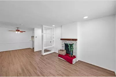 2100 Wilcrest Drive #203, Houston, TX 77042 - Photo 8