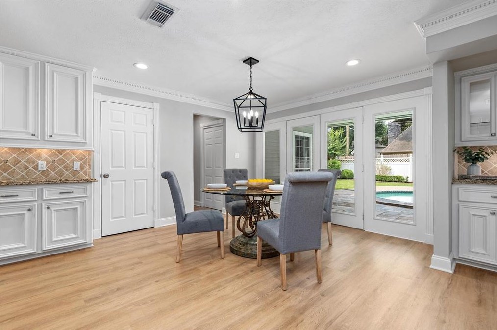 16107 Parish Hall Dr, Spring TX 77379-6631 exterior