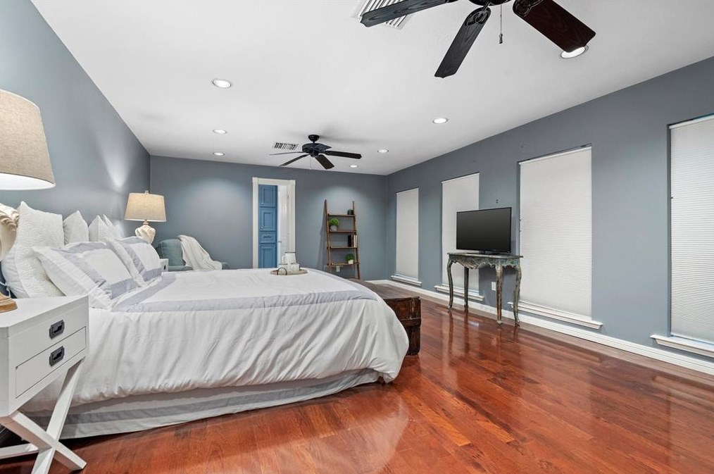 16107 Parish Hall Dr, Spring TX 77379-6631 exterior