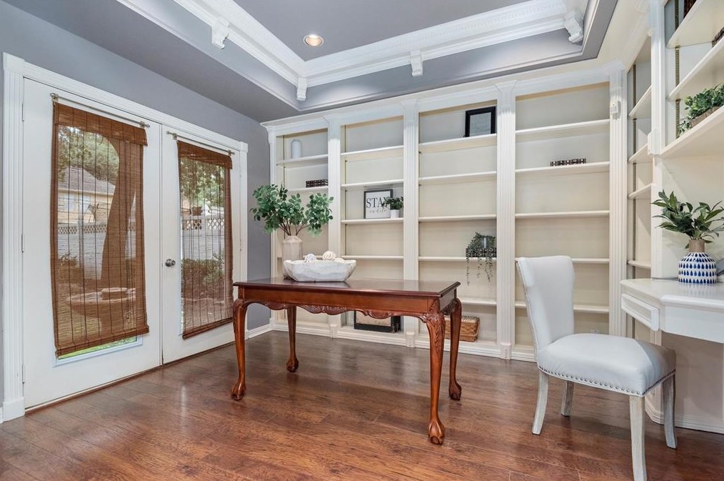 16107 Parish Hall Dr, Spring TX 77379-6631 exterior