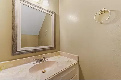 5237 Arboles Drive #C, Houston, TX 77035 - Photo 10