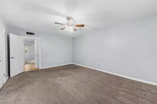 5237 Arboles Dr, Houston, TX 77035 - Photo 14