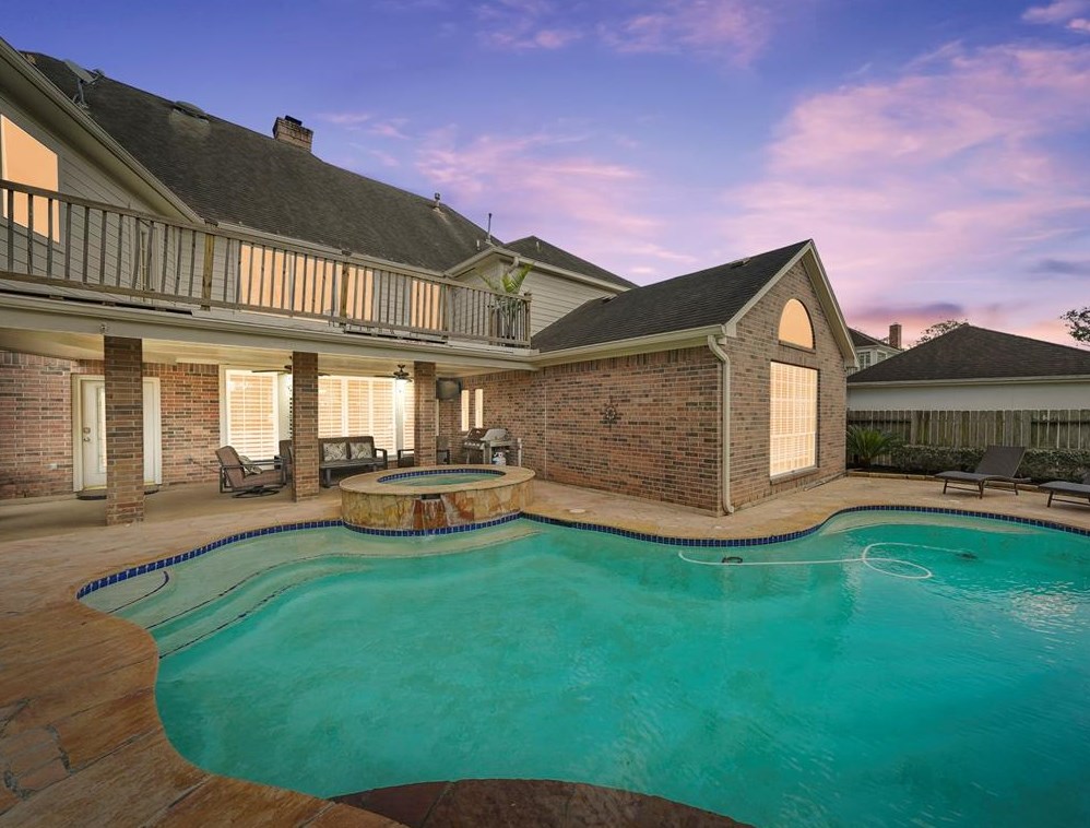 4710 Yorkshire St, Sugar Land, TX 77479-3981