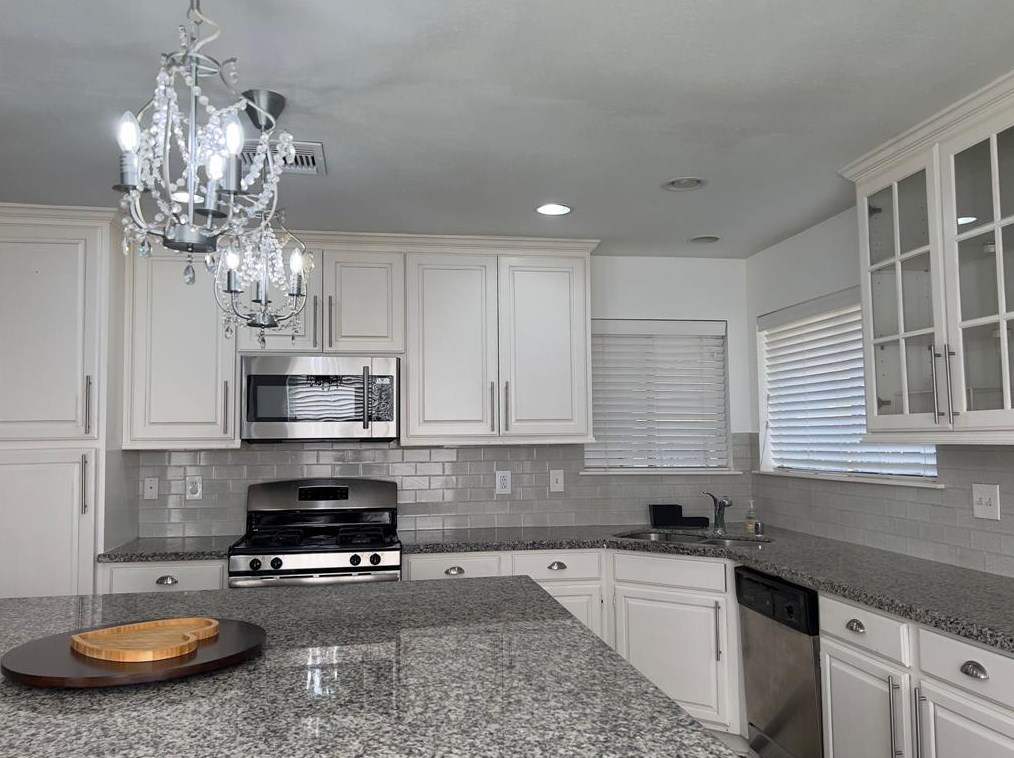 2450 Parkwood Ln, Sugar Land TX  77479-2238 exterior