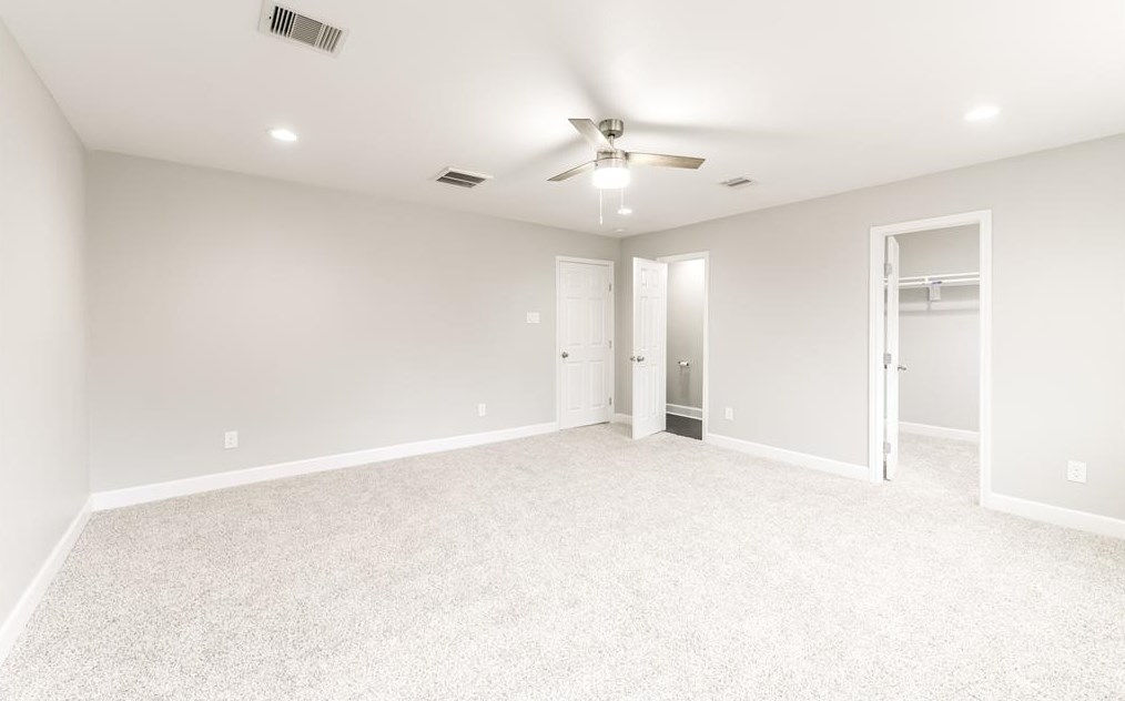 5763 Easthampton Dr, Houston TX  77039-5046 exterior