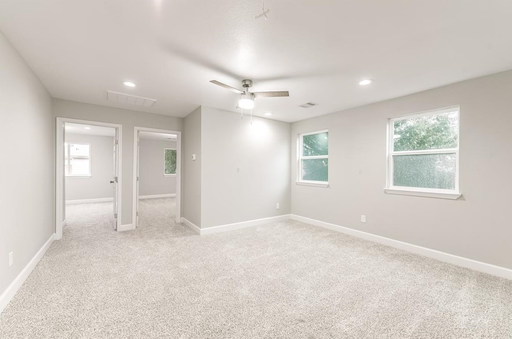 5763 Easthampton Dr, Houston TX  77039-5046 exterior