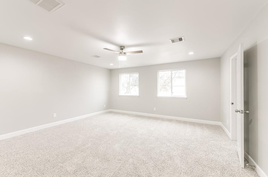 5763 Easthampton Dr, Houston TX  77039-5046 exterior