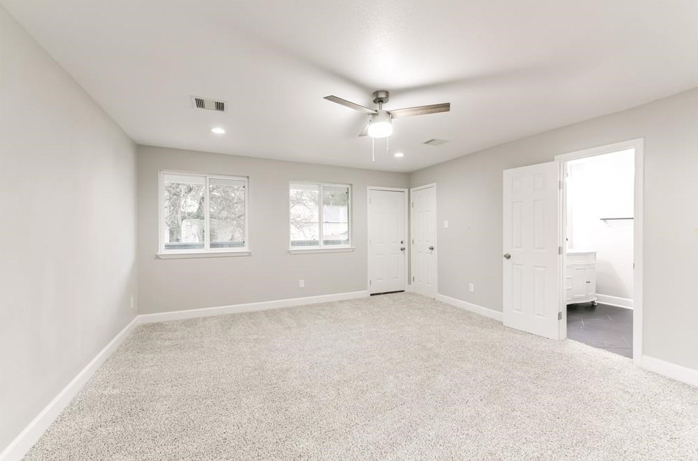 5763 Easthampton Dr, Houston TX  77039-5046 exterior