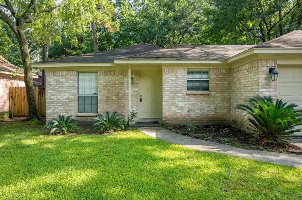 80 Wavy Oak Cir, Spring, TX 77381-2843