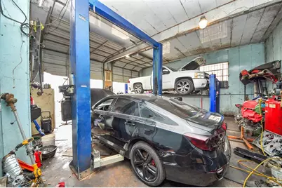 602 E Little York Road, Houston, TX 77076 - Photo 10