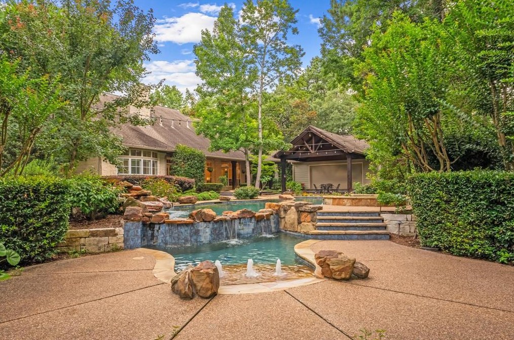 29331 Deer Creek Way, Magnolia, TX 77355-4833