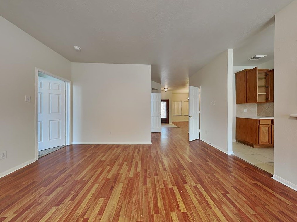 2914 Laurel Brook Ln, Pearland, TX 77584