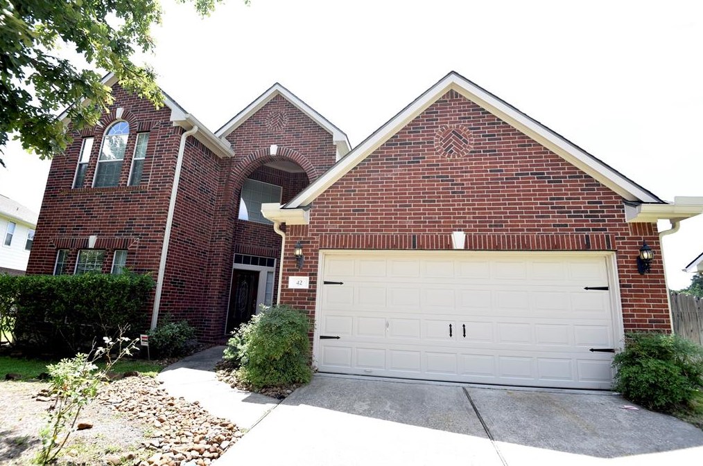 42 New Dawn Pl, Conroe, TX 77385