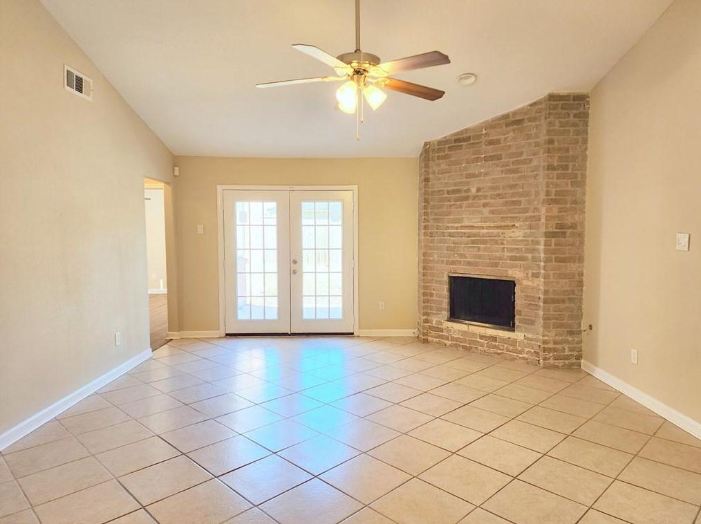 7922 Midland Forest Dr, Houston TX  77088-4017 exterior
