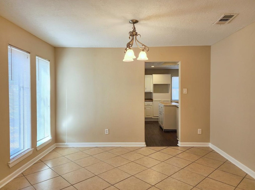 7922 Midland Forest Dr, Houston, TX 77088