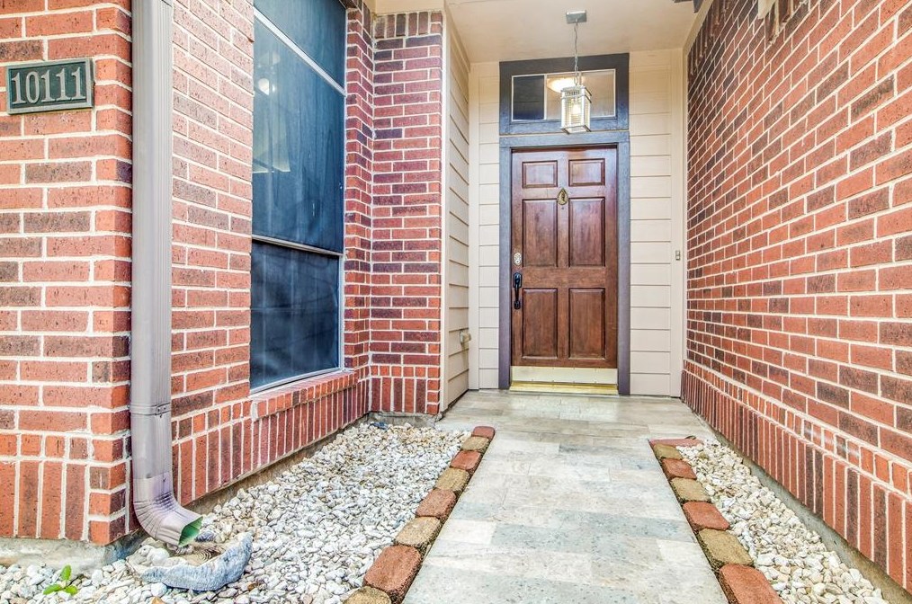 10111 Silver City Dr, Houston TX  77064-5306 exterior