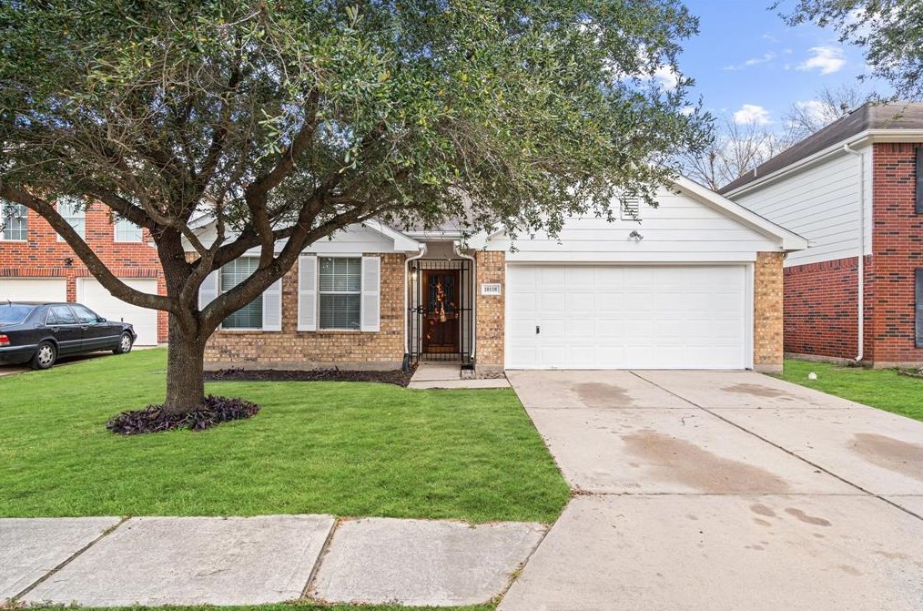 10118 Fallmont Cir, Houston, TX 77086