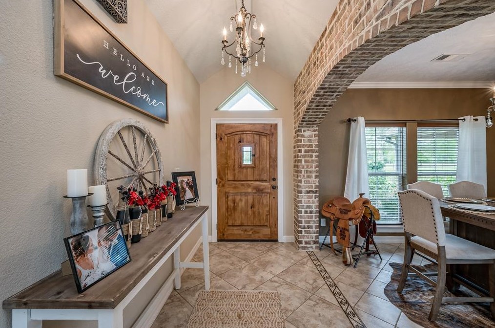 9649 Old Batson Saratoga Rd, Grayburg, TX 77659