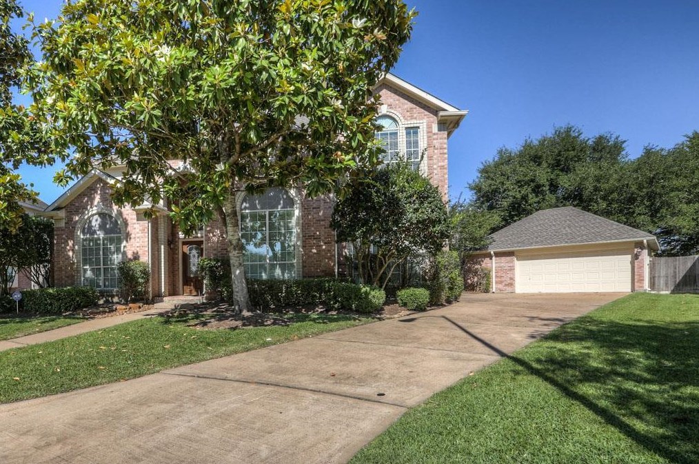 202 Owens Park Dr, Houston, TX 77094