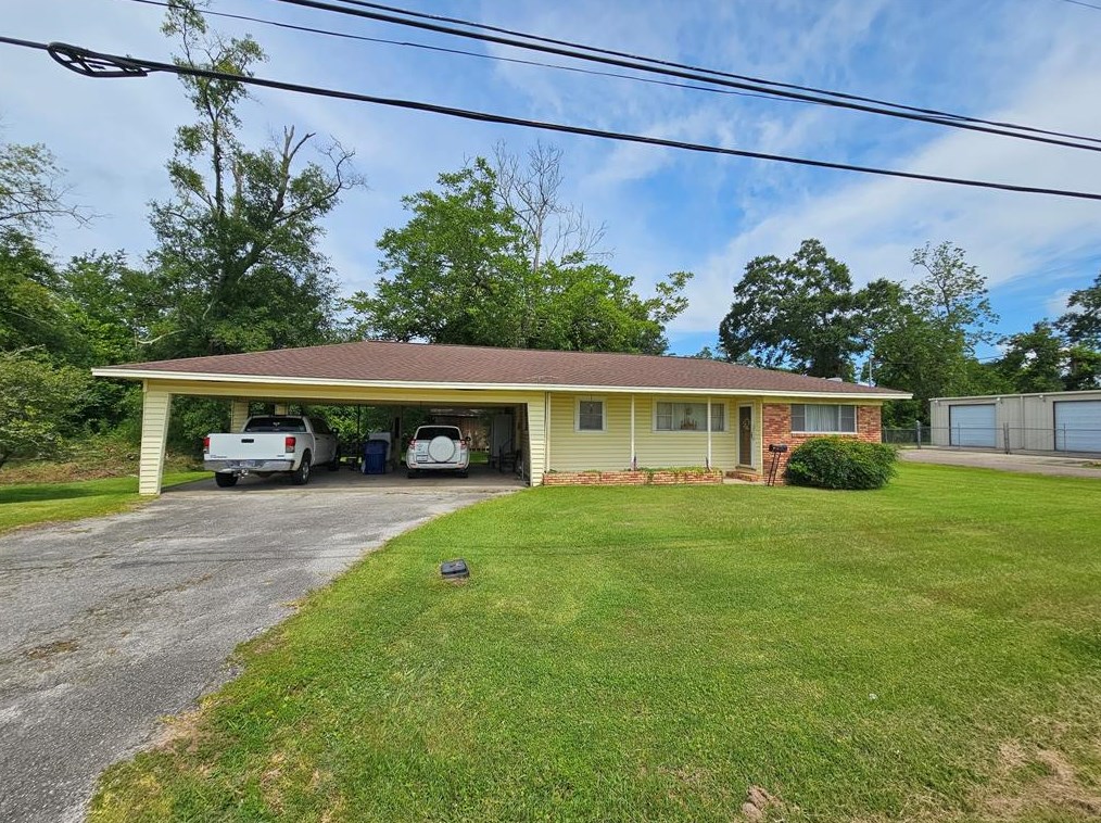 410 S 7th St, Silsbee, TX 77656