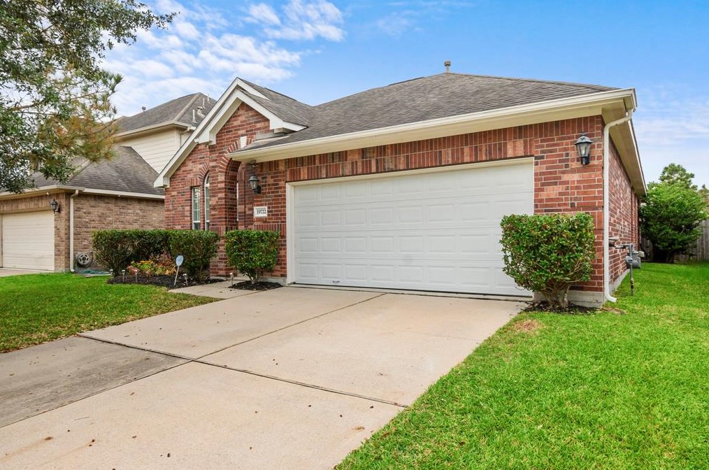 19722 Shallow Shaft Ln, Richmond, TX 77407