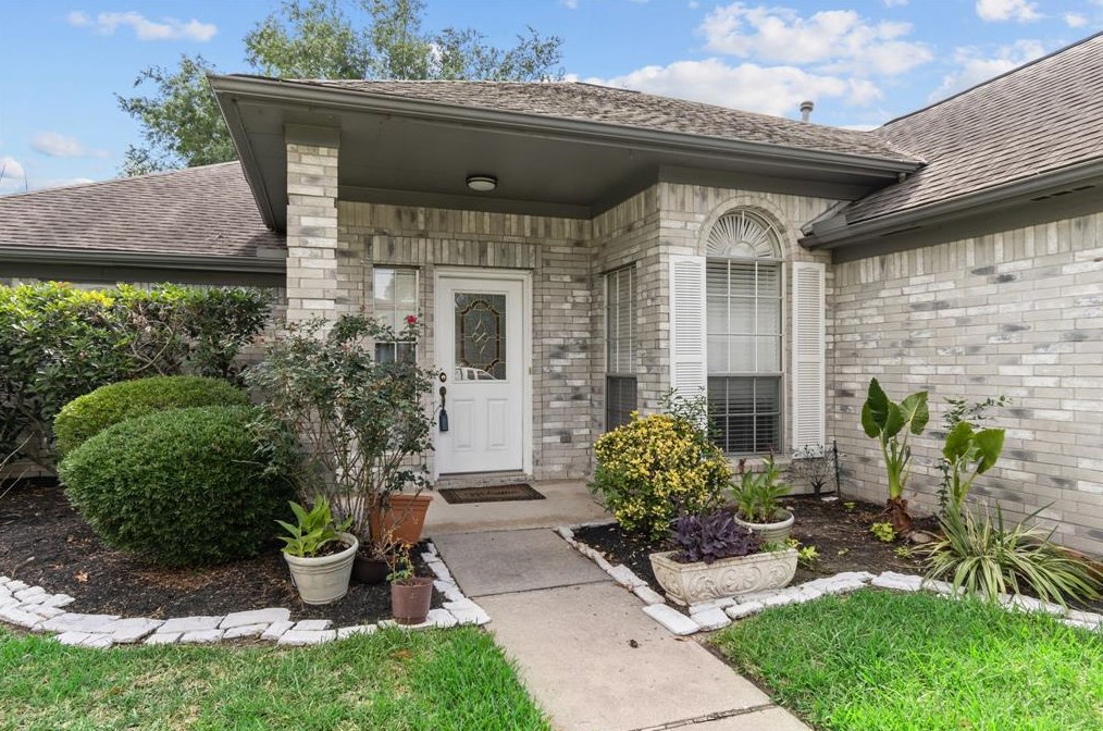 19626 Plymouth Ridge Ln, Spring TX  77379-6078 exterior