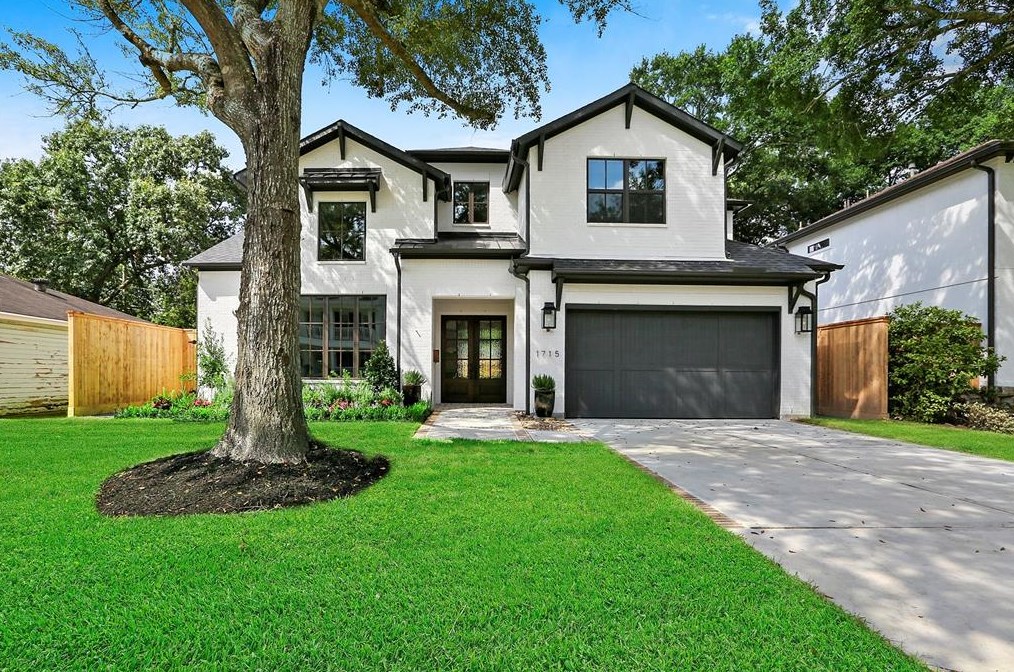 8818 Carousel Ln, Houston, TX 77080-6001