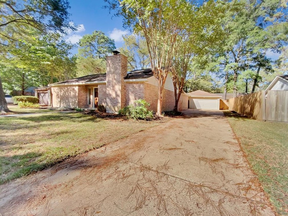 15111 Stillcreek Dr, Houston TX  77070-1254 exterior