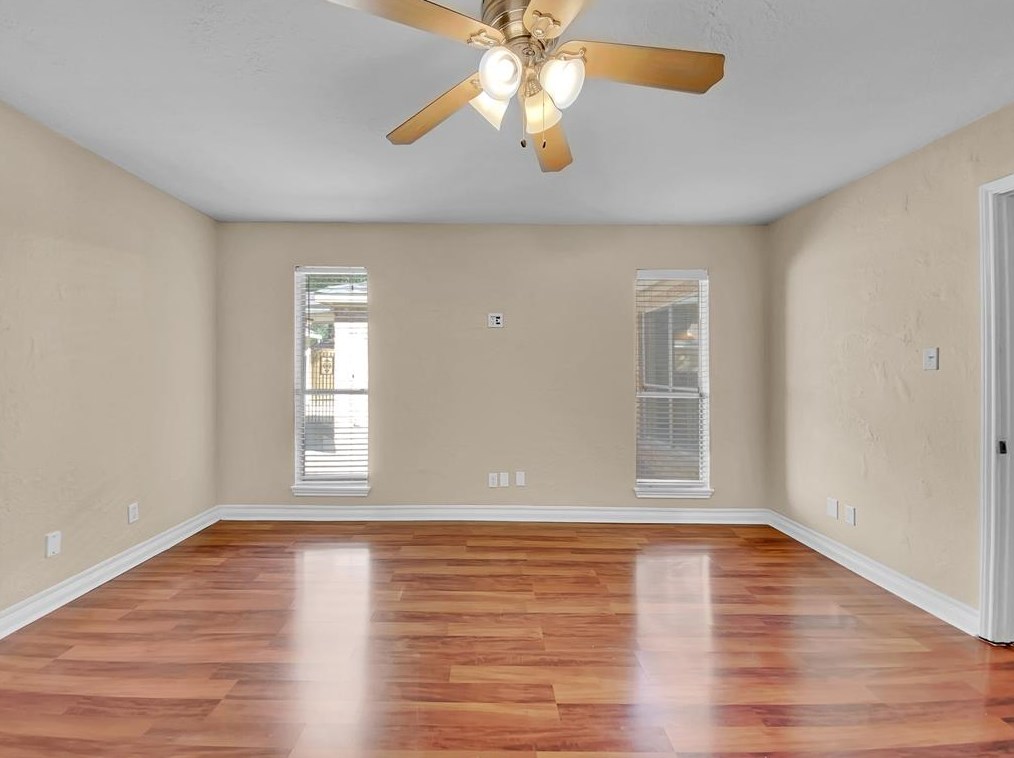 15111 Stillcreek Dr, Houston TX  77070-1254 exterior