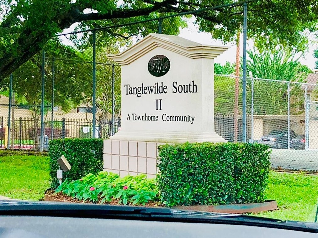 3660 Ocee St, Houston TX  77063-5450 exterior