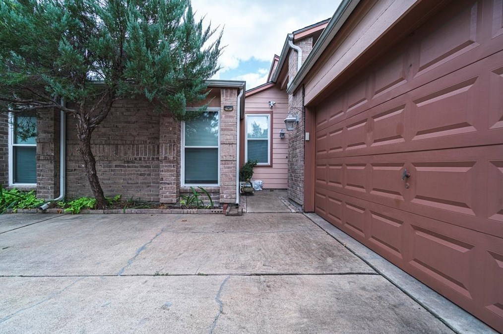 6106 Fuller St, Houston, TX 77084-2024