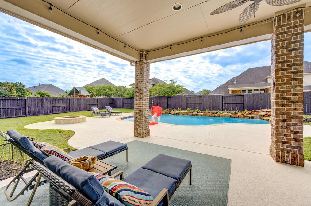 5711 Mustang Rdg Ln, Fulshear TX 77441-2148 exterior