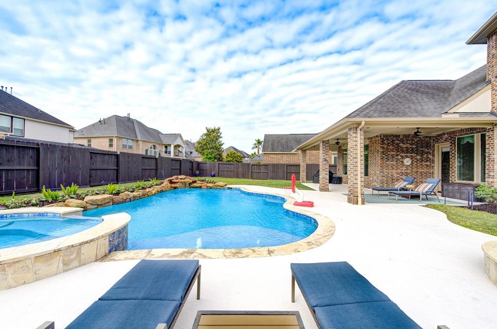 5711 Mustang Rdg Ln, Fulshear TX 77441-2148 exterior