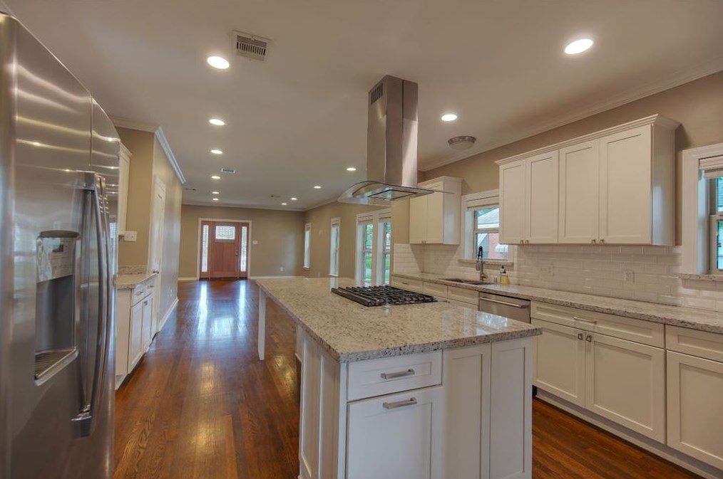 6661 Meadowlawn St, Houston TX  77023-4011 exterior