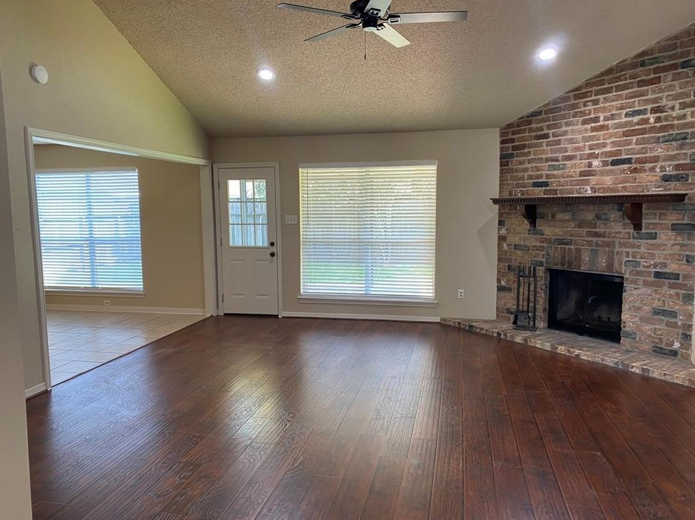 3019 Windmill St, Sugar Land, TX 77479