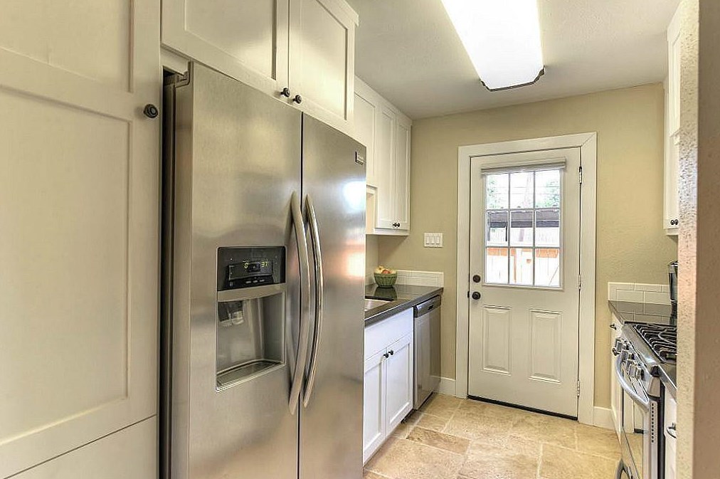 8854 Kempwood Dr, Houston TX  77080-4102 exterior