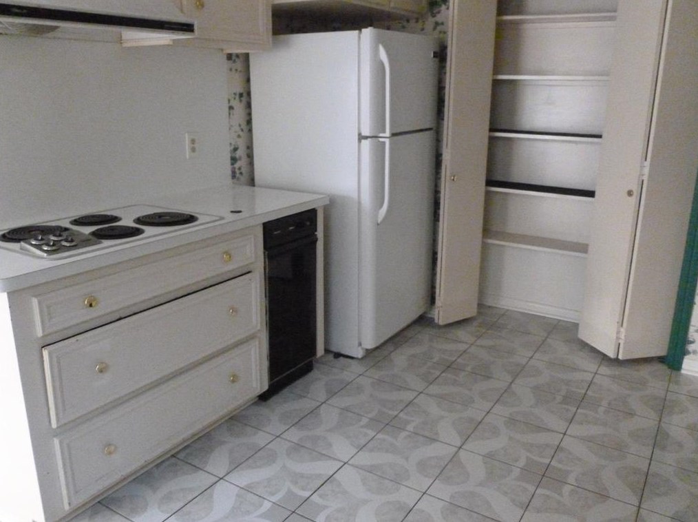 7830 Oakington Dr, Houston TX  77071-2119 exterior