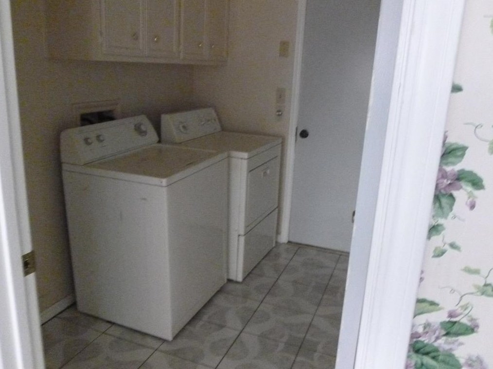 7830 Oakington Dr, Houston TX  77071-2020 exterior