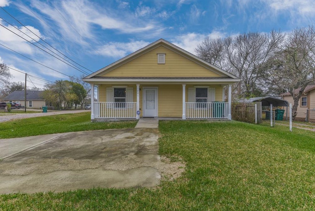 1201 Main St, La Marque, TX 77568