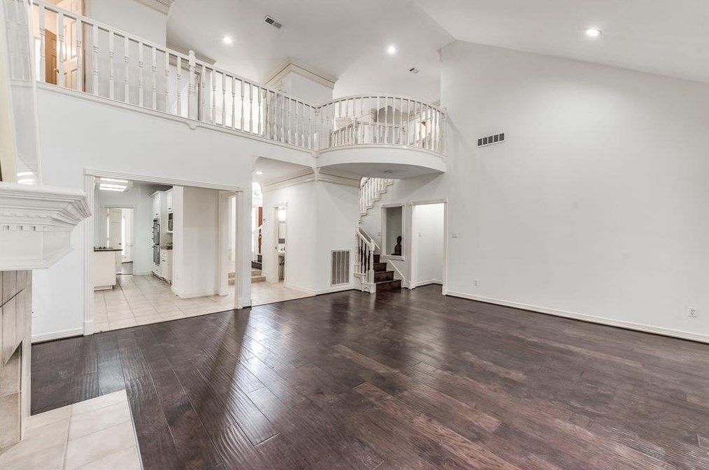 402 Lakeside Blvd, Sugar Land TX 77478-3961 exterior