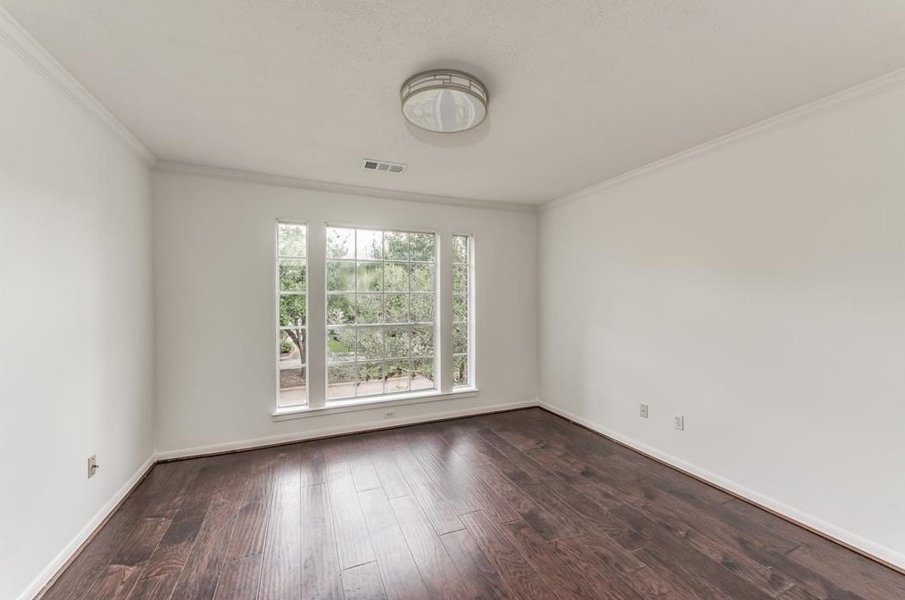 402 Lakeside Blvd, Sugar Land TX 77478-3961 exterior