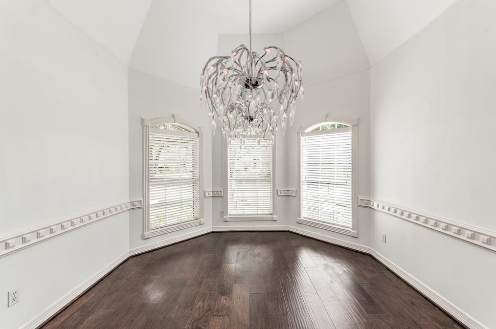 402 Lakeside Blvd, Sugar Land, TX 77478-3960